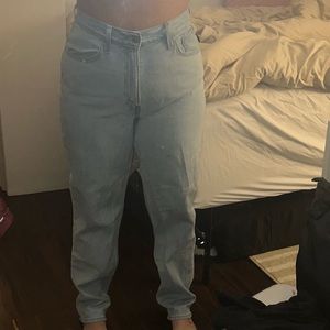 80s mom jean Levi’s